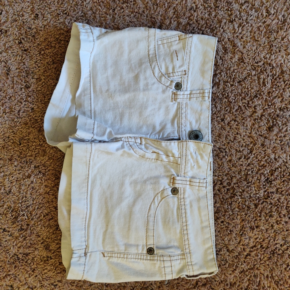 White Guess shorts